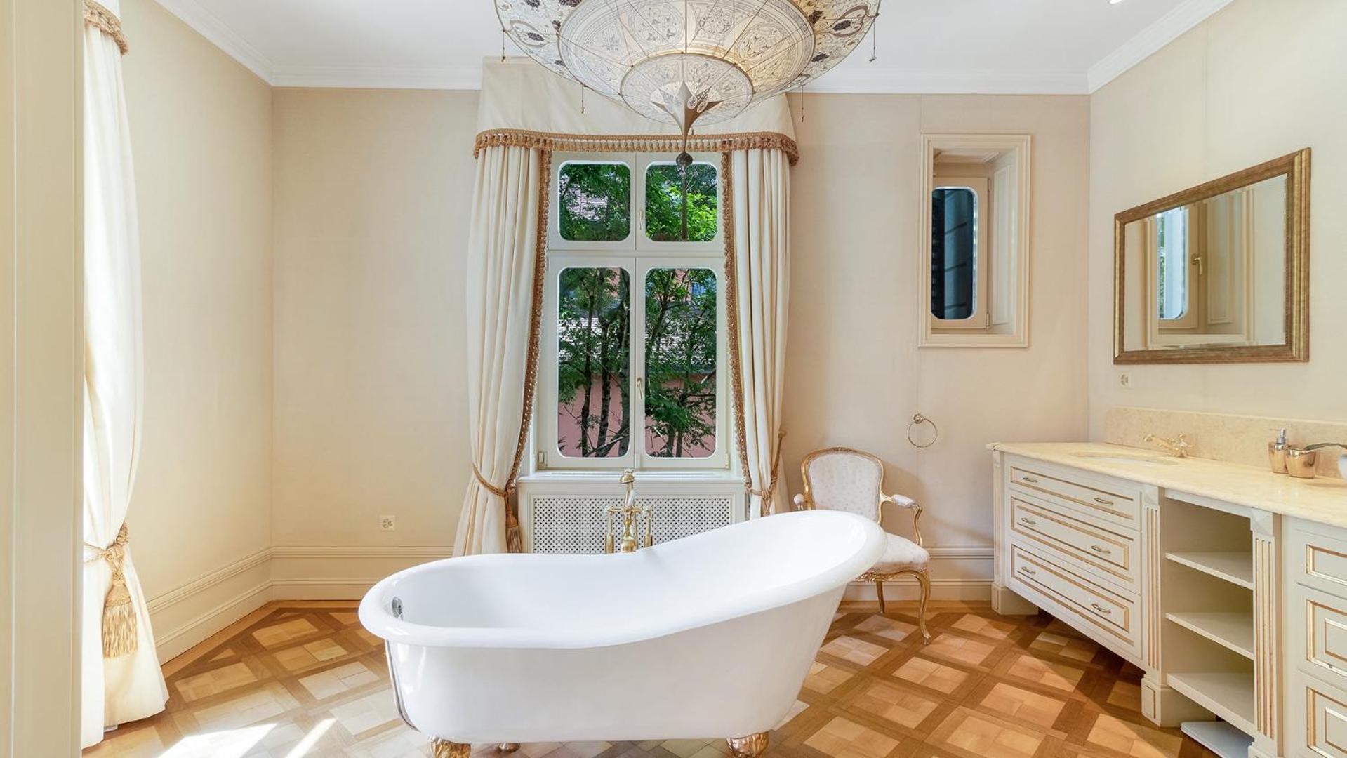 Entire Zurich Villa, Your Private Luxury Escape With In House Staff Exterior photo